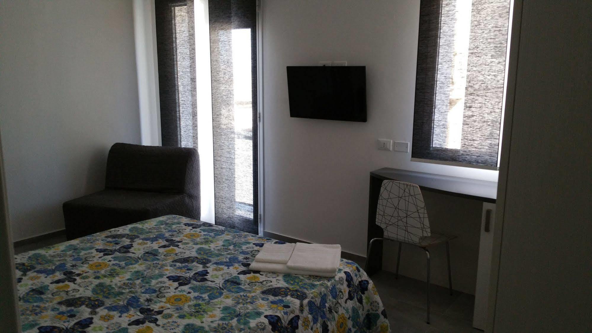 La Terrazza B&B Комизо Екстериор снимка